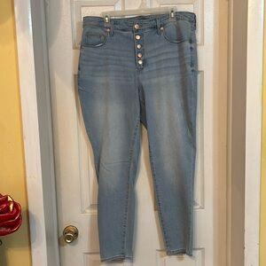 Women’s light blue wash, universal thread size 16w jeans button fly